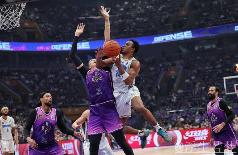 5月2日季后赛精彩战：北京对阵山西